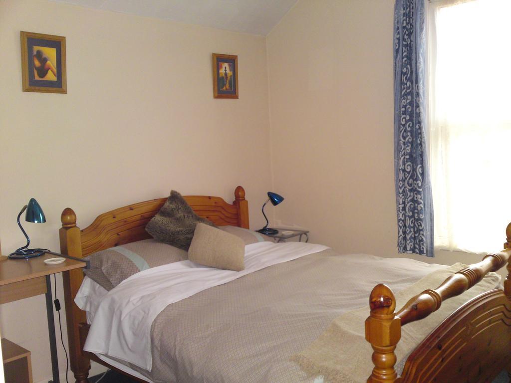 Bed and Breakfast Crestwell House Eastleigh Zimmer foto
